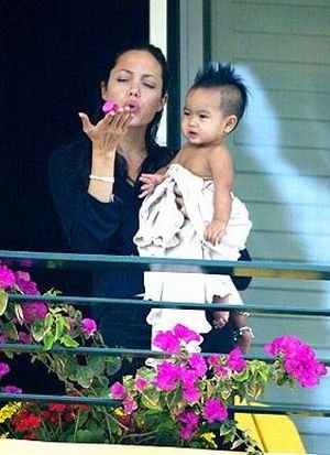 Как менялась Анджелина Джоли со временем (27 фото)