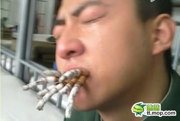 Бросаем курить по-китайски (6 фото)