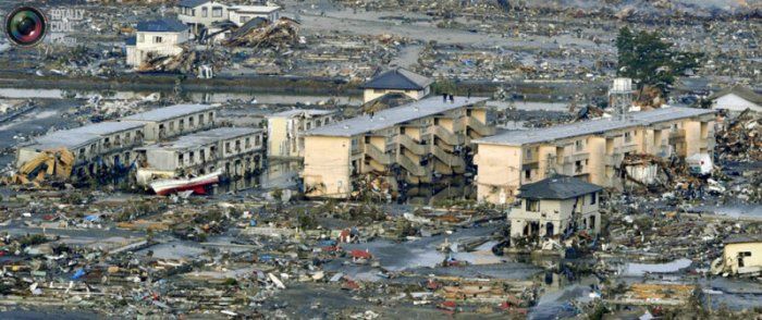 Землетрясение и цунами в Японии и последствия (125 фото)