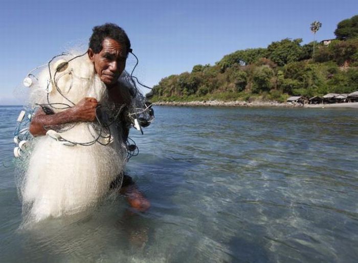 Рыбалка в Индонезии (23 фото)