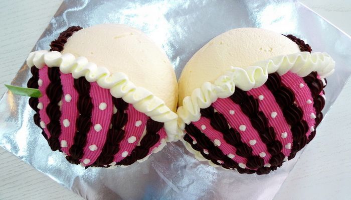 Классные тортики в виде женской груди (73 фото) НЮ!