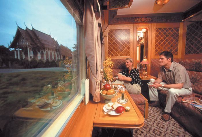 Роскошный поезд Eastern & Oriental Express (14 фото)