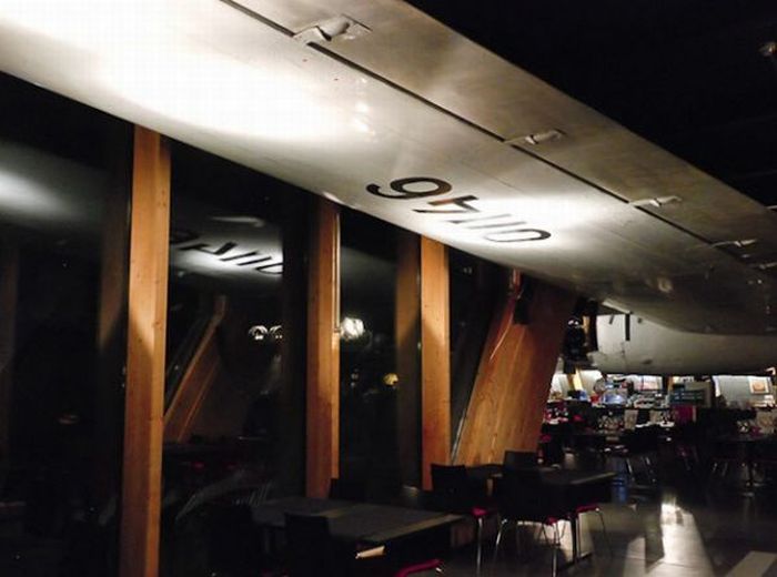 Ресторан-самолет (23 фото)