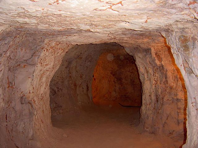 Подземный город в Австралии (34 фотографии)