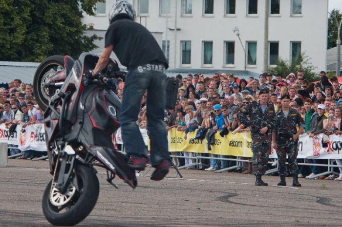 В Минске на выходных прошли соревнования по дрифту - FXOpen Drifting Belarus 2011 (28 фото)
