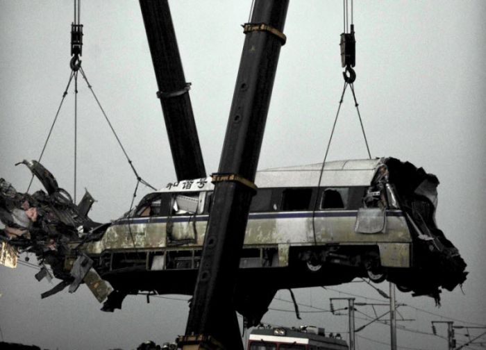 Железнодорожная авария в Китае (21 фото)