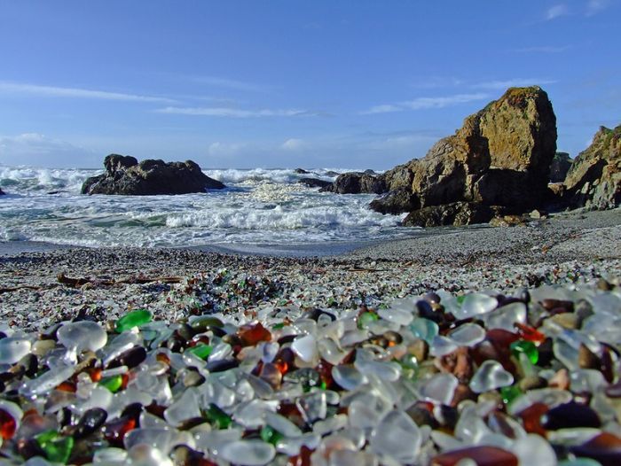 Стеклянный пляж в Калифорнии (10 фото)