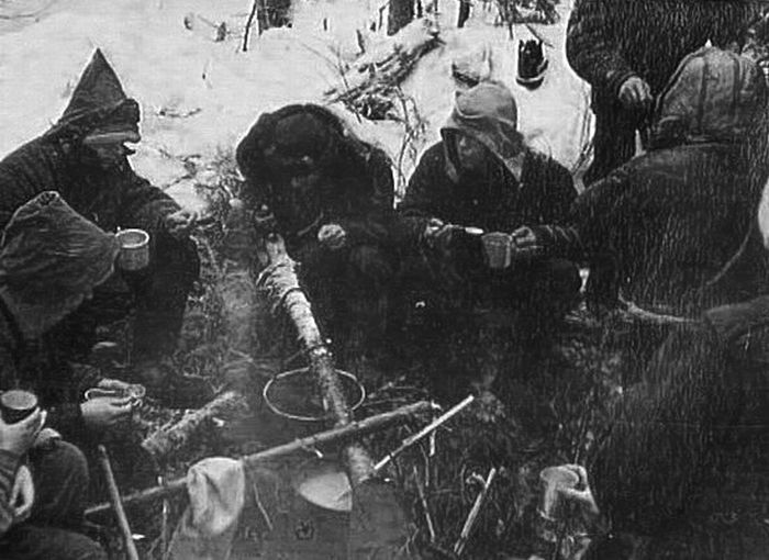 Таинственная смерть экспедиции Дятлова (17 фото)