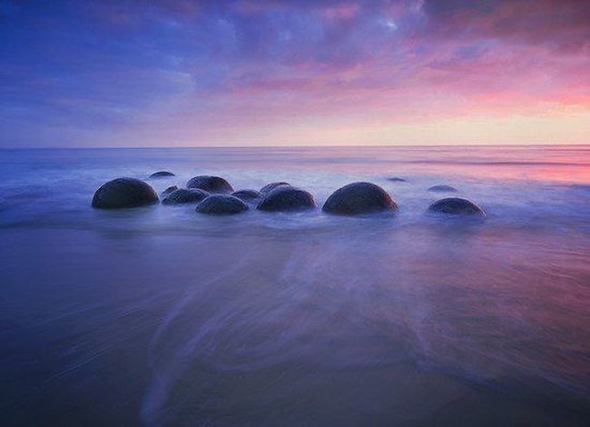 Удивительные идеально круглые каменные или железные шары (6 фото)