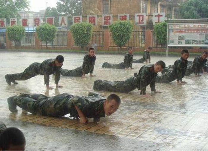 Китайская армия (21 фото)
