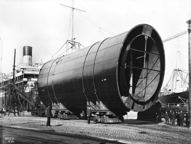 Уникальные фотографии постройки Титаника (17 фото)