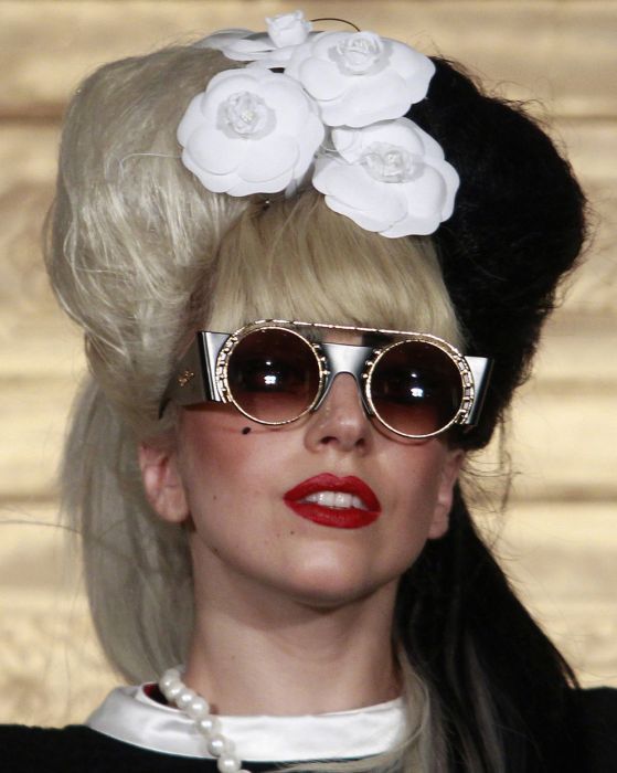 Многоликая Леди Гага (30 фото)
