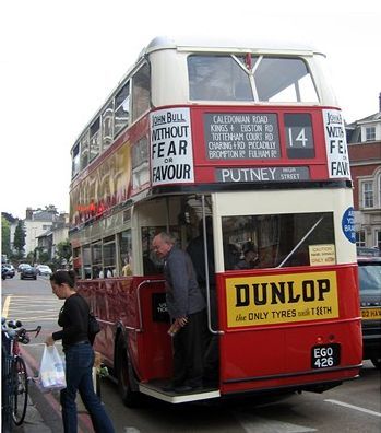 История лондонского автобуса (18 фото)