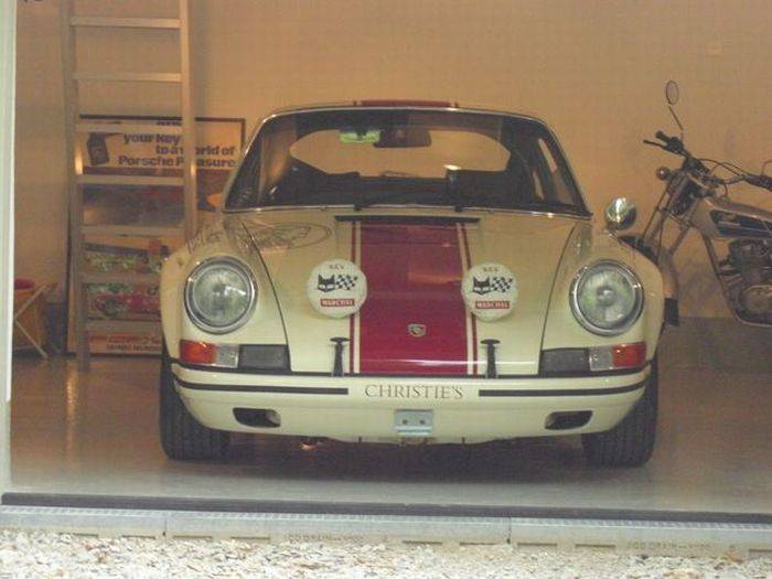   Porsche 911 (51 )