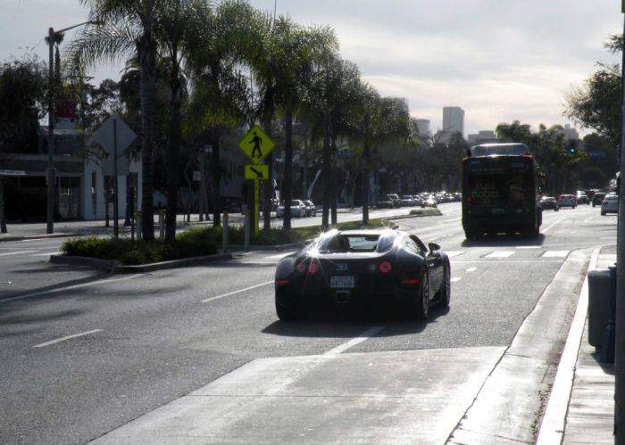 Вот так пассажир в Bugatti Veyron (10 фото)