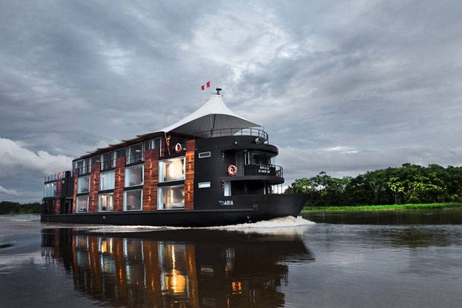 Плавучий пятизвездочный отель на Амазонке (19 фото)