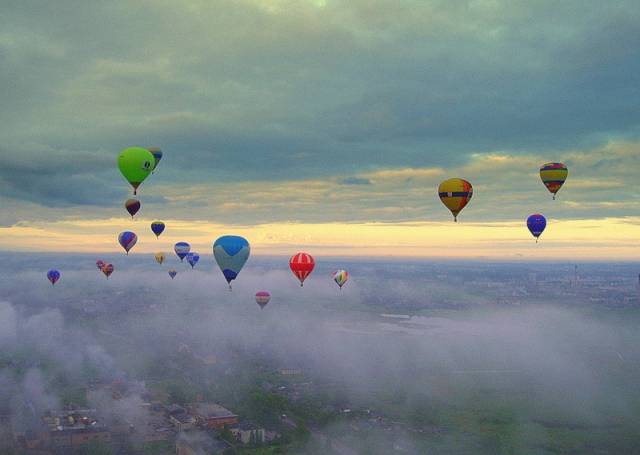 Парад воздушных шаров (18 фото)