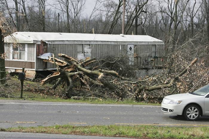 Над Алабамой прошел торнадо (29 фото)