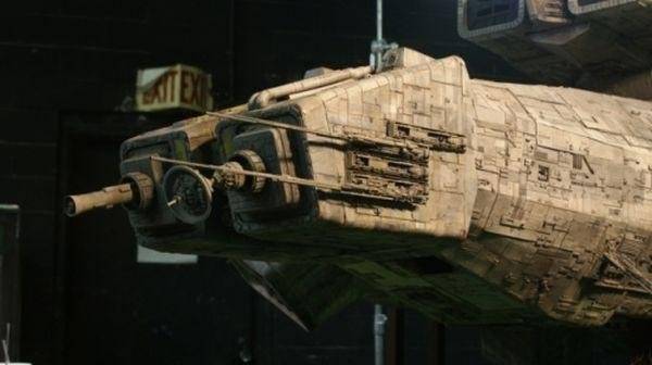 Модель космического корабля из фильма "Чужой" (30 фото)