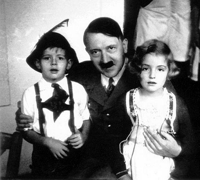 Редкие снимки Гитлера (61 фото)