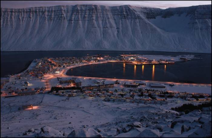Живописный городок Исландии (10 фото)