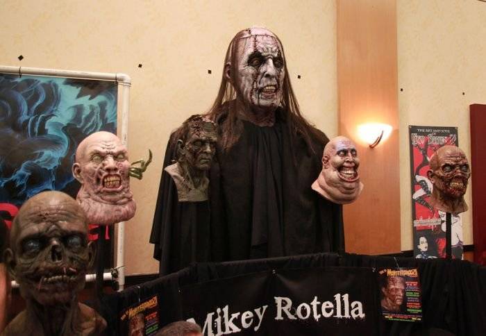 Monsterpalooza -   (43 )