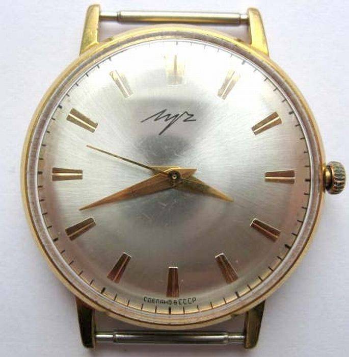 Наручные часы советского времени (40 фото)