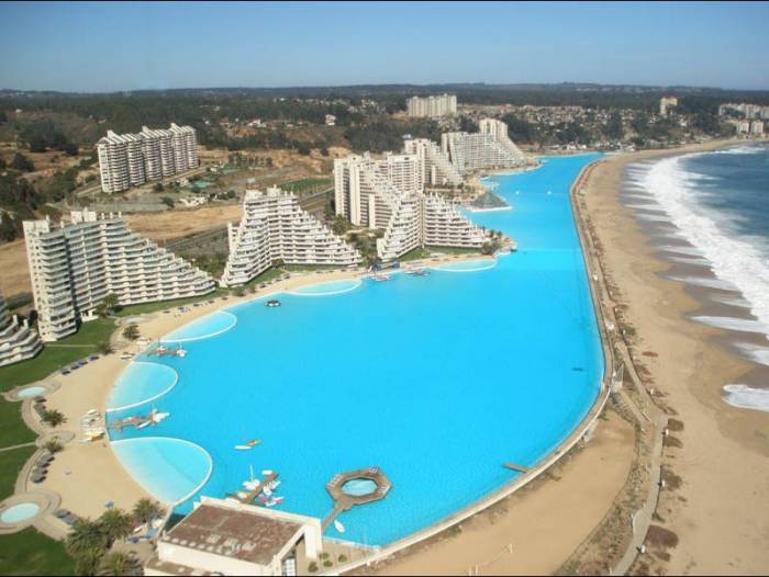 Самый большой бассейн в мире (18 фото)