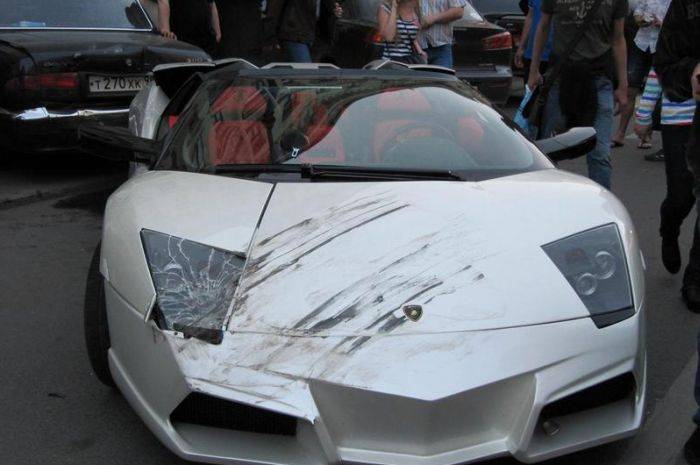 Авария с участием Lamborghini (4 фото)