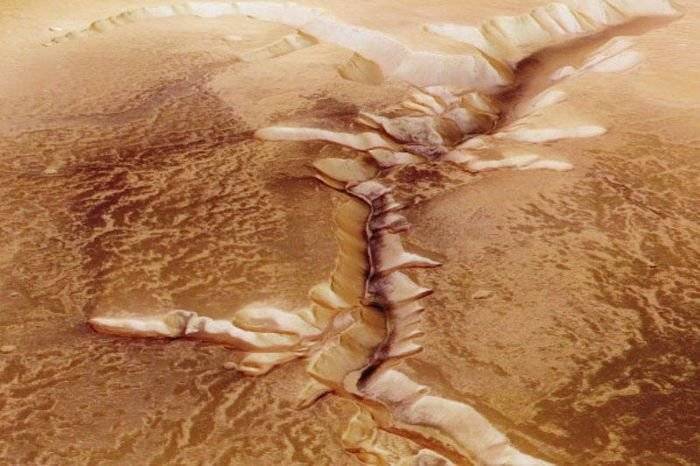 7 самых больших загадок Марса (7 фото)