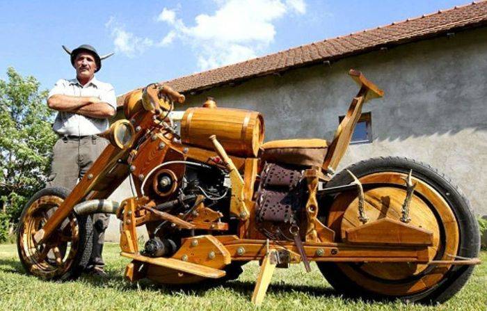 Самодельный деревянный мотоцикл (5 фото)