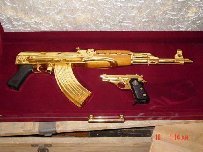 Золотое оружие Саддама Хусейна (19 фото)