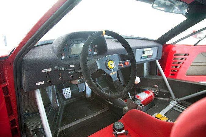 Продажа уникального Ferrari F40 GTE по цене золота (32 фото)