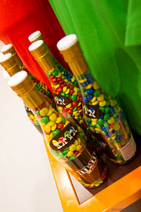  M&M's World   (39 )