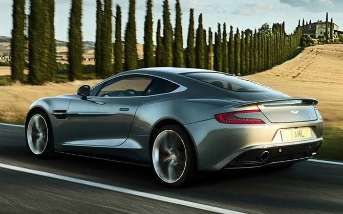 Новый Aston Martin Vanquish (11 фото)