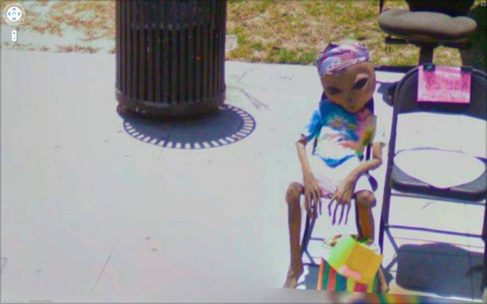 Забавные и странные снимки из сервиса Google Street View (47 фото)