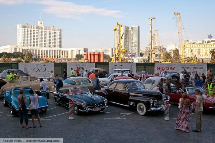 Ралли ретро-автомобилей Ночная Москва 2012 (30 фото)