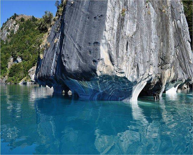 Мраморные пещеры озера Буэнос-Айрес (24 фото)