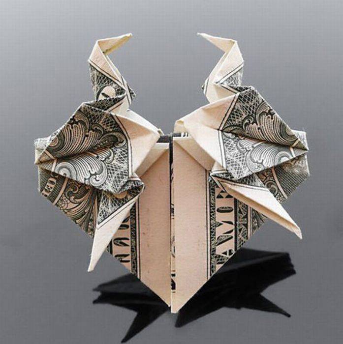 Оригами из денег от Craig Sonnenfeld (трафик)