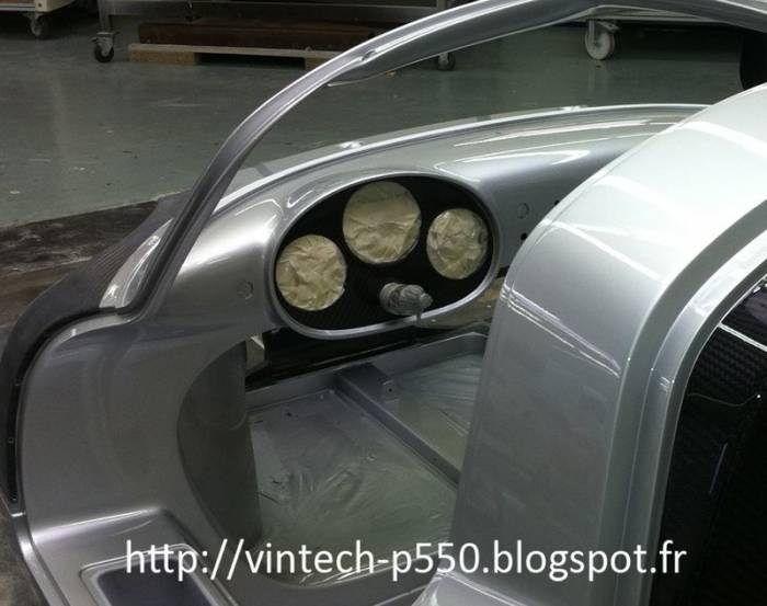 Карбоновый спорткар P550 Tribute от компании Vintech (10 фото)