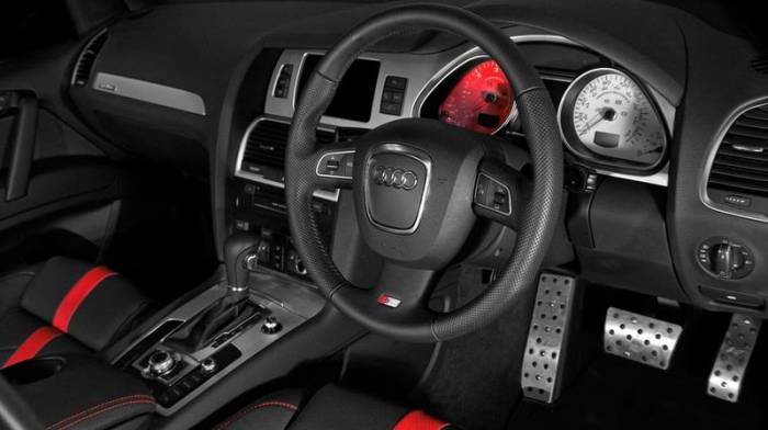 Audi Q7 получил новый обвес от Kahn Design (13 фото)