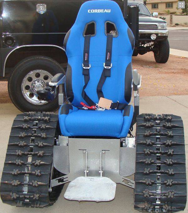 Вездеходное инвалидное кресло (14 фото)