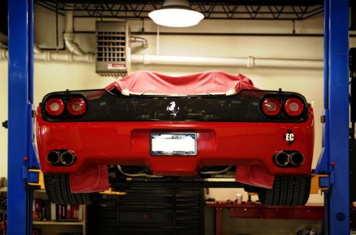 Сколько стоит замена сцепления на Ferrari F50? (14 фото)