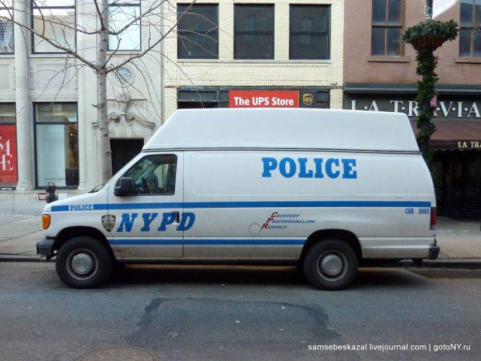 Автомобили полиции Нью-Йорка (36 фото)