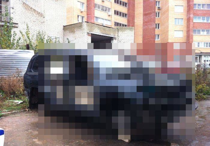Необычное происшествие с автомобилем в Тольятти (10 фото)