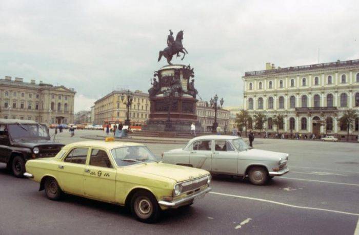 Москва и Ленинград. Фотографии 1990 года (45 фото)