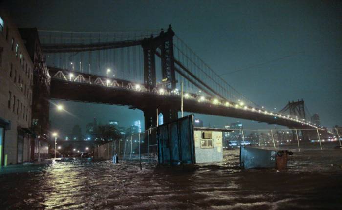 Ураган "Сэнди" , Нью-Йорк. Новые ночные фото (11 фото)