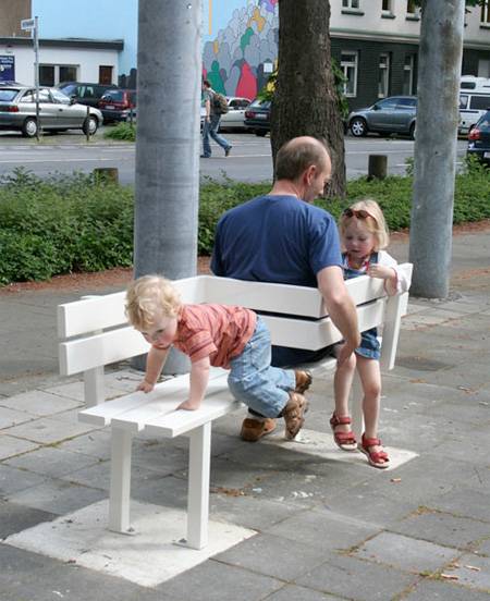      Jeppe Hein (20 )