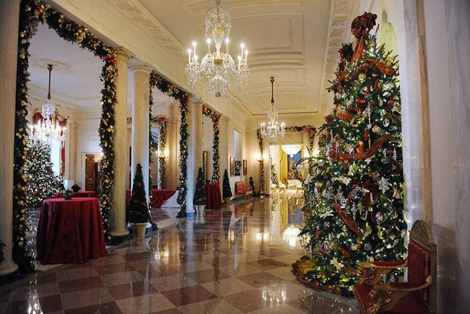 Рождественское убранство Белого дома (15 фото)