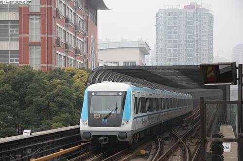 Экскурсия по китайскому метро (29 фото)